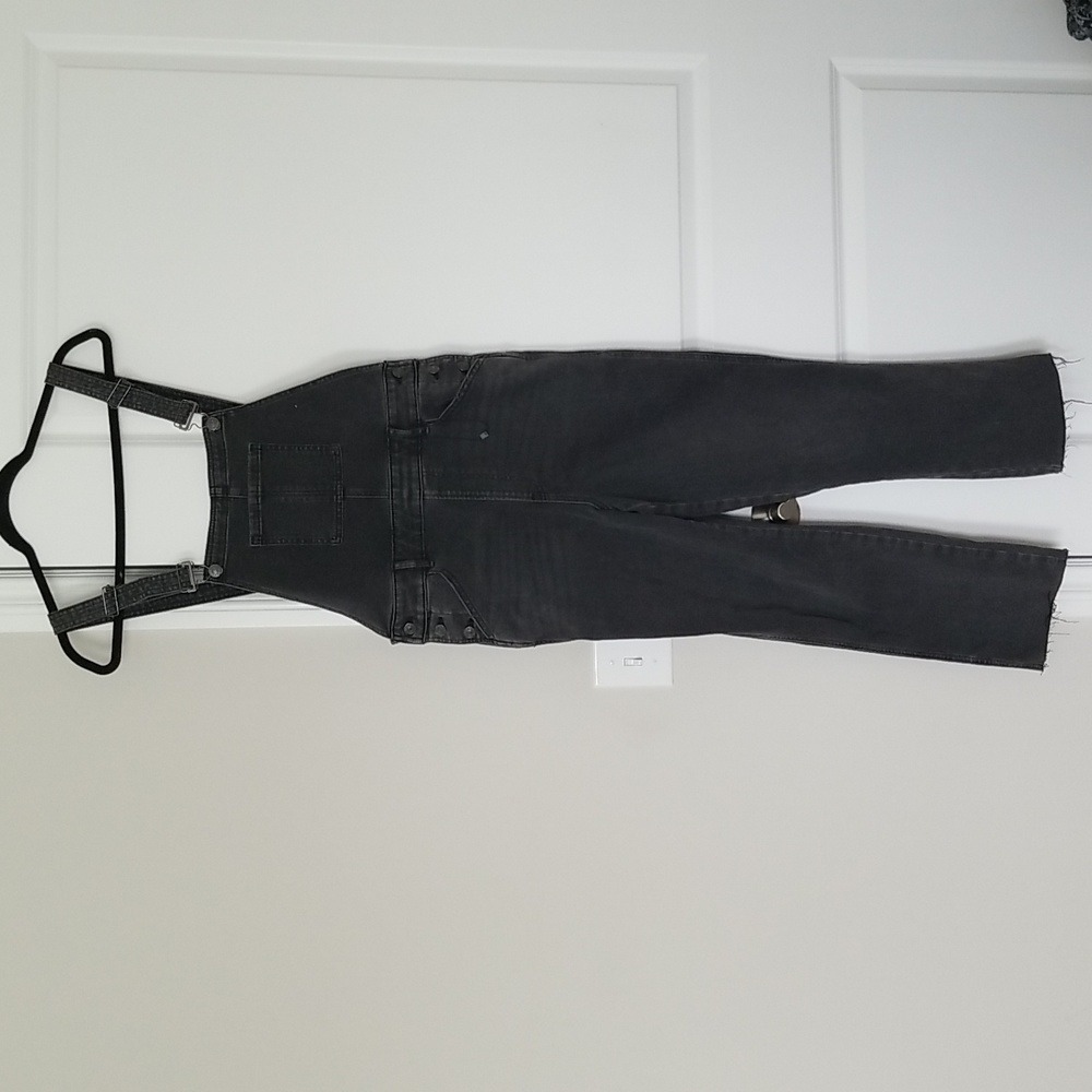 Express black jean distressed overalls size 8 NWOT